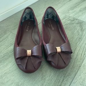 Ted Baker bow flat burgundy size 37